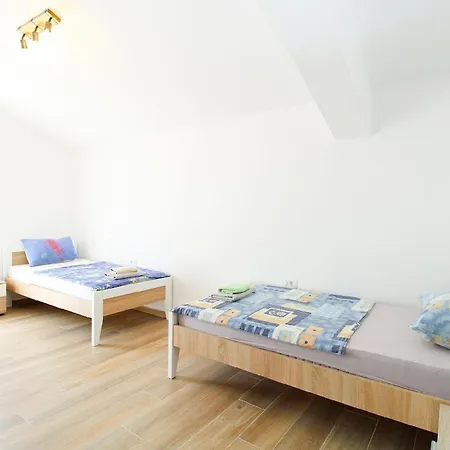 Mit Privatpool Fuer 6 Personen Ca 107 Qm In Medulin, Istrien Suedkueste Von Istrien Holiday home Medulin