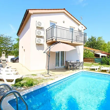 Holiday home Mit Privatpool Fuer 6 Personen Ca 107 Qm In Medulin, Istrien Suedkueste Von Istrien Medulin